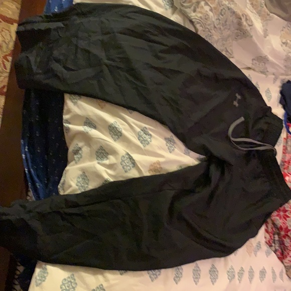 Shell pants - Picture 2 of 3